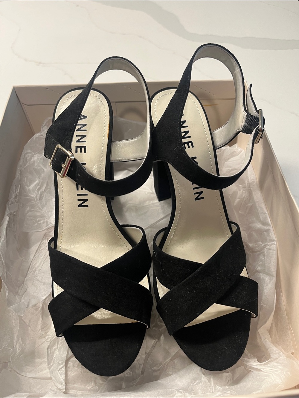 Anne Klein Black chunky heel - Picture 3 of 4